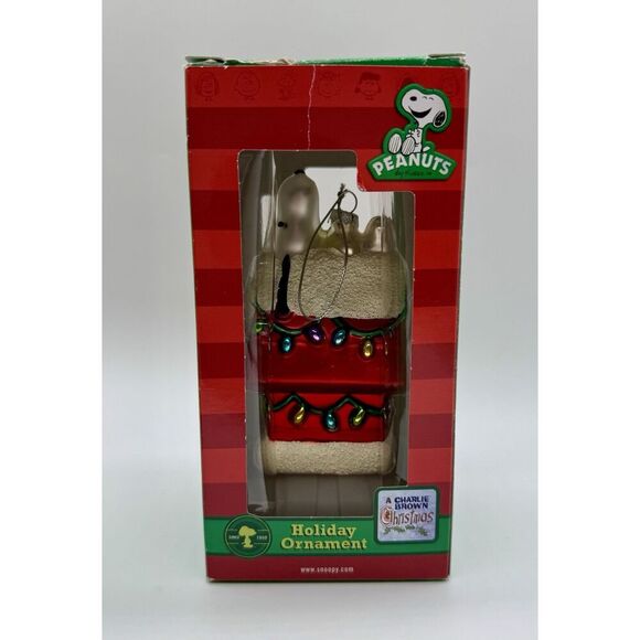 Peanuts Snoopy on Doghouse Blown Glass Ornament‎ A Charlie Brown Christmas - Picture 1 of 6